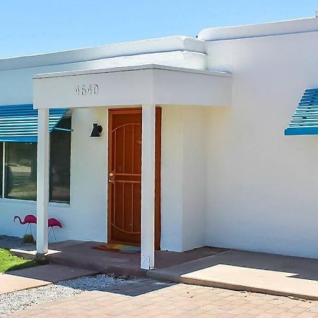 Villa Newly Remodeled Midcentury Pink Flamingo Casa Phoenix Exterior foto