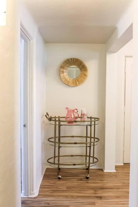 Villa Newly Remodeled Midcentury Pink Flamingo Casa Phoenix Exterior foto